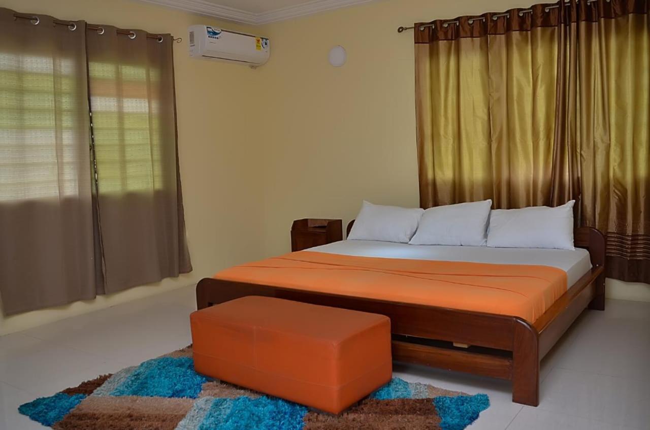 Hotel Loreto Cape Coast Extérieur photo
