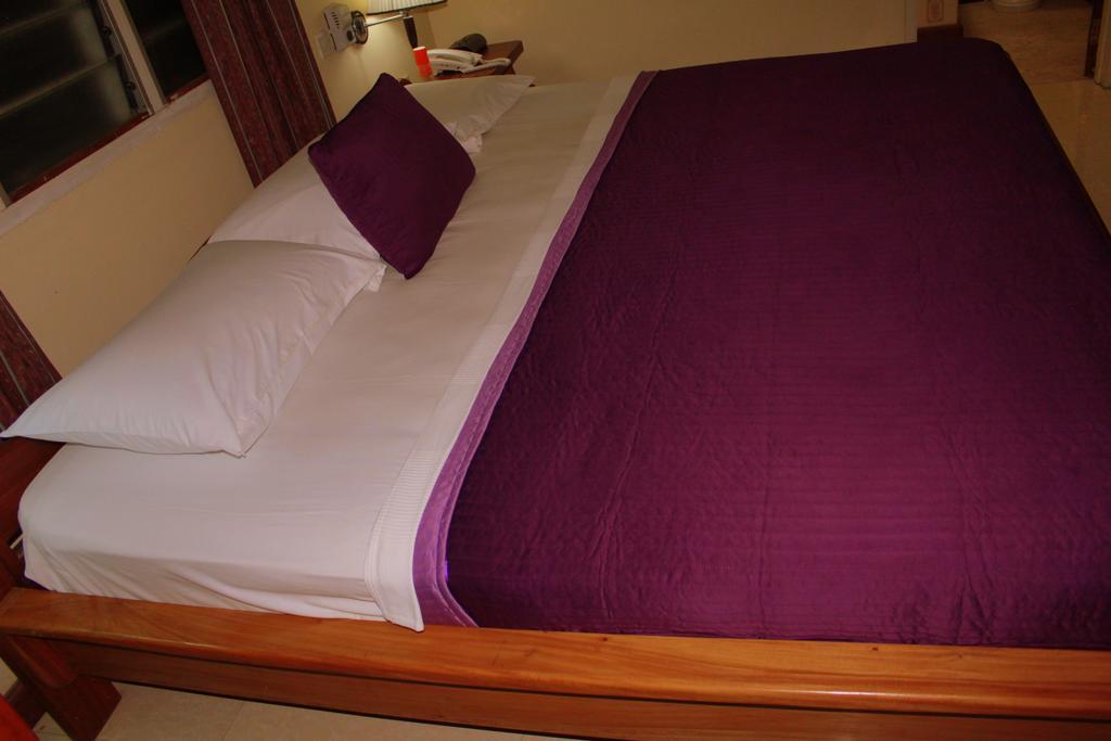 Hotel Loreto Cape Coast Extérieur photo