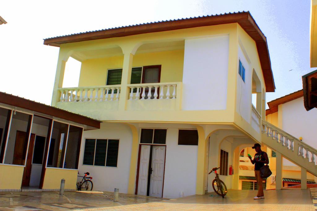 Hotel Loreto Cape Coast Extérieur photo
