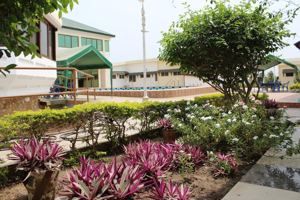 Hotel Loreto Cape Coast Extérieur photo